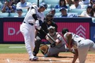 ドジャース戦で珍事　遊撃フライがタイムリーに…二走マンシーが一気に生還で同点　球場からどよめき