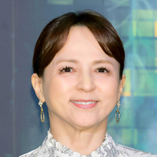 ６２歳・いとうまい子　信じられない現在の姿「本当に…？」有名大に入学、教授就任も話題