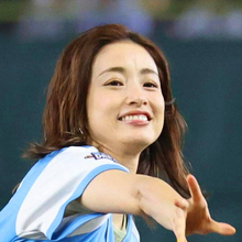“タカガール”上戸彩　２年連続日本一のソフトバンクを祝福「ホークス！　万歳っっ！！」