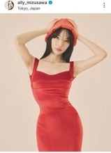 “第２のローラ”でブレイクから１２年…別人のような姿！「かわいい」今の職業も話題の水沢アリー