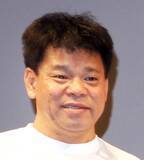 「“たった２文字”を添えた衝撃姿…「えええ」「どうなってんの？？」「大丈夫ですか？」ジミー大西に心配集まる」の画像1