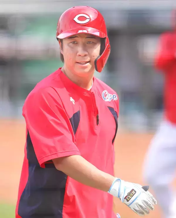 現ドラ移籍から１年で戦力外　前広島のユーテュリティー野手が社会人コーチに