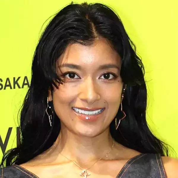 ３５歳・ローラ、イメージ激変姿に「親近感」「良き生活」「素敵です」とネット反響　農業挑戦から１年