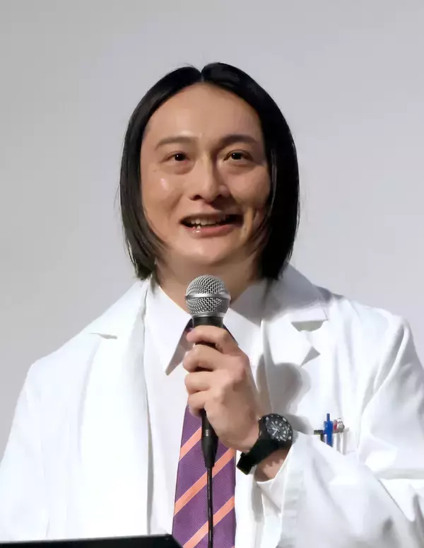 ＪＰ激変！黒髪センター分けの白衣姿　ＴＢＳ系連続ドラマで法医学者演じる「漢字が多くて難しかったです」