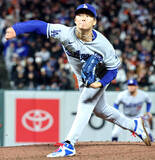 「山本由伸、初回３失点も開幕５戦連続ＱＳ　ラッシングと今季初バッテリーで７回３失点　最終回は圧巻の３者連続見逃し三振」の画像1