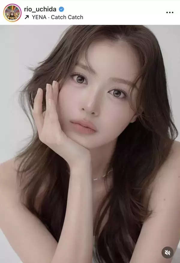 「えっ！？」「一瞬誰か…」大人気女優の“アイドル”ショット！「雰囲気が」「これはやばい」透明感あふれる内田理央