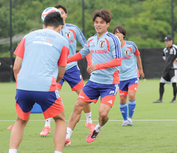 【Ｗ杯】森保ジャパン、スウェーデンの“総額５３億円”２トップを封じる３つのキーワード「ＳＳＢＫ」「海舟が回収」「七変化ＣＢ」…担当記者が解説