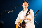 「福山雅治の京セラドーム公演に稲葉浩志サプライズ出演！　客席のファンに「どんな徳を積まれたらこんないいことが…」」の画像1