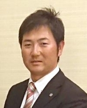 【日本ハム】有原に背番「７４」譲った岩舘学コーチ「４年で７４勝してほしい」有原からは高級酒の贈り物