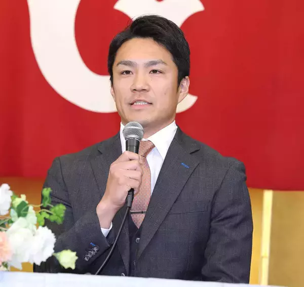 【巨人】則本昂大が入団会見で決意「一生懸命、腕を振って頑張りたい」　マー君と共闘「夢にも思ってなかった」