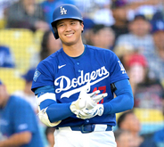 大谷翔平、開幕戦で「ユニクロ弾」なるか　これまで開幕戦本塁打はゼロ　右翼上部＆中堅上部にユニクロ看板出現