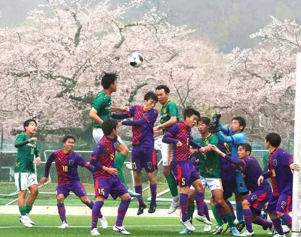 「【高校サッカー】静岡学園が開幕戦６ゴールで大勝発進…プリンスリーグ東海」の画像