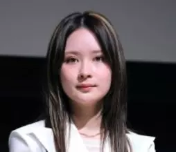 畑芽育の新ヘアカラーにファン驚き！「可愛くて５度見」「まさか金髪姿見れるなんて」「ナチュラルもギャルも似合うの最強」