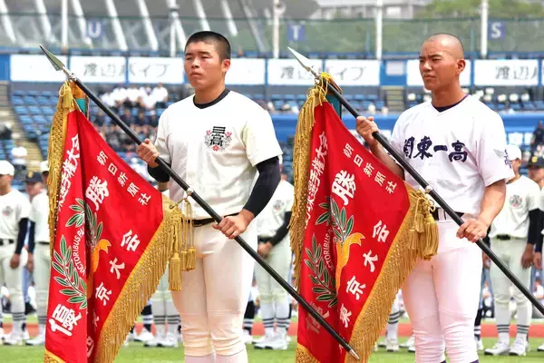【高校野球】東西東京大会が開幕　昨夏西東京覇者の日大三・田中諒主将が優勝旗を返還「しっかりと最後まで戦い抜きたい」