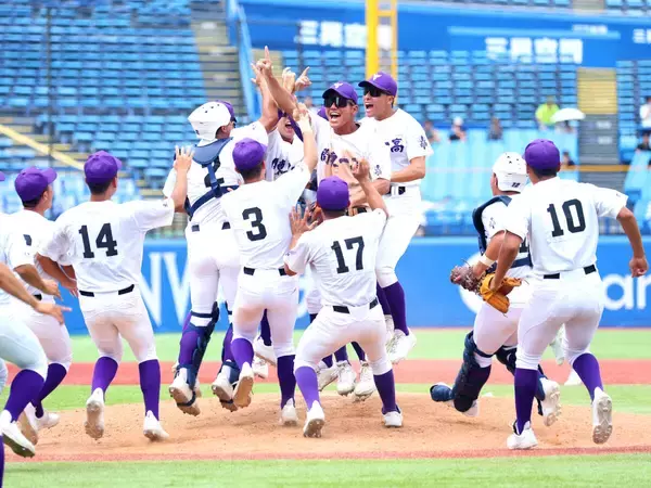 【高校野球】関東第一が３連覇　序盤猛攻＆先発石井翔が完投で聖地へ「甲子園がゴールではない。優勝がゴール」