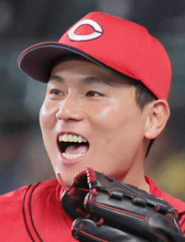 【広島】栗林良吏がプロ初ヒット！今季から先発転向した３０歳　２６打席目で快音　