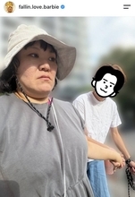 「＃夏の怪談話」バービー、結婚５年の年下夫と爆笑＆ラブラブショット「可愛いなぁ」「すてきー」と反響