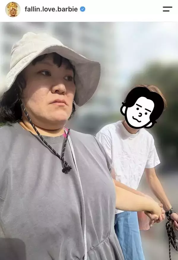 「＃夏の怪談話」バービー、結婚５年の年下夫と爆笑＆ラブラブショット「可愛いなぁ」「すてきー」と反響