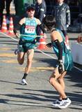 「【箱根駅伝】青学大２区は想定より「３０秒ほど上回って走れた」出遅れ１６位→１１位　飯田翔大は「合格点」の走り」の画像1