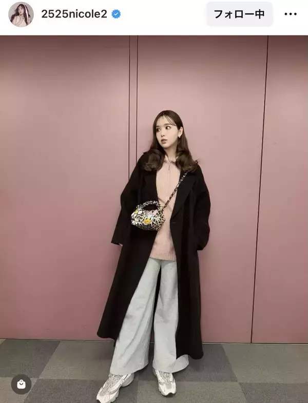 第１子妊娠中の藤田ニコル「妊娠中期も後半」ゆるくオシャレな私服コーデ「可愛くて天使」「足長い！」「大人っぽく」