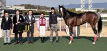 【洛陽Ｓ】スズハロームが直線一気で１年１１か月ぶり復活Ｖ　ガッツポーズの藤懸貴志騎手「かっこよかった」