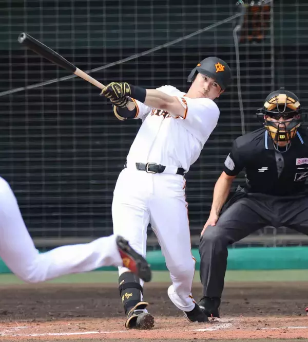 【巨人】チーム６年ぶりの３割打者・泉口友汰が貫禄のマルチ！楽天ドラ１＆２から２打席連続の快音