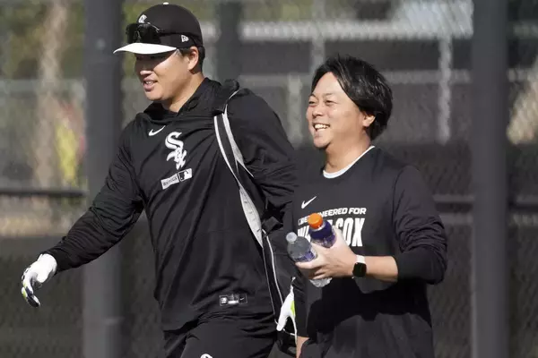 会社員からメジャー通訳への転職　６歳年下のホワイトソックス・村上宗隆をサポートする３２歳「ケンゾー」