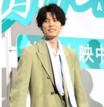 萩原利久「演じるというくらいしか…」声優初挑戦で学び　アニメ映画「花緑青が明けるに」公開記念舞台あいさつ