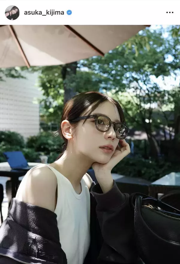 貴島明日香、肩見せプライベートショットが「激烈に美しい」　サングラス×タンクトップ姿に反響！