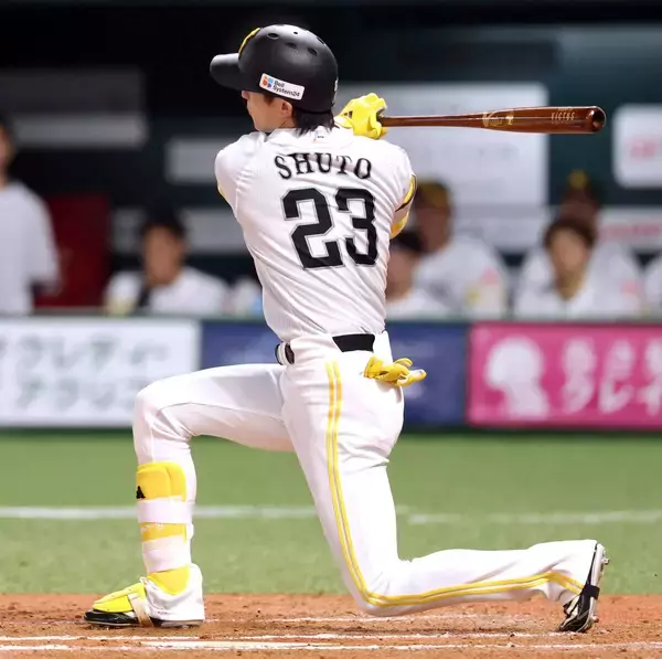 【ソフトバンク】先頭四球、好走塁、犠飛と隙のない攻撃で追加点　周東佑京が２打点目　　