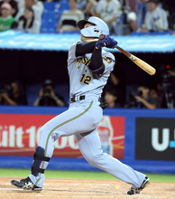 【阪神】坂本誠志郎、自身初の２試合連続弾！左翼ポール際に今季４号ソロ