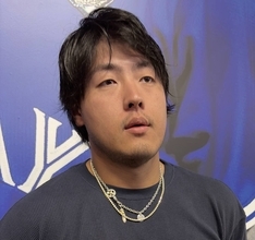 岡本和真が鈴木誠也超え３３号　「お手本の打者」との野球談議から３か月、日本人右打者新記録を樹立「もっと成長できるように頑張りたい」