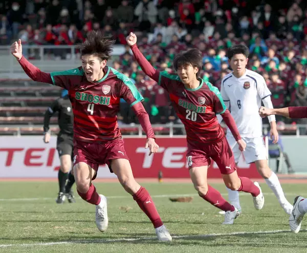 【高校サッカー】尚志が後半ＡＴの劇的決勝ゴールで神戸弘陵破りベスト８　３年生ＦＷ臼井蒼悟が決勝点