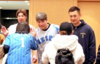 【西武】栗山巧、中村剛也、炭谷銀仁朗のベテラントリオ　お互いの呼び名は…！？