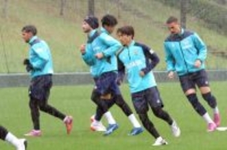 【Ｊ２磐田】今季初の連勝期し大雨の中で練習…１２日・長野戦に向け志垣良監督「勝たないと始まらない」