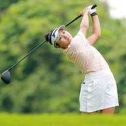 【女子ゴルフ】１８歳のルーキー、吉崎マーナが首位浮上　今季新人一番乗りの初優勝目指す…ニチレイＬ最終日