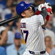 鈴木誠也がメジャー通算１００号　日本人４人目、右打者初の快挙…１３０メートル弾で１３号、本拠地総立ち