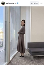 テレ朝・住田紗里アナ　上品なブラウンワンピースの秋らしい衣装ショットに「笑顔が、たまらなく素敵」「美し過ぎる」
