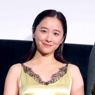 堀田真由がアミューズを退所「出会いと経験に恵まれ」と感謝　１１月からは「新たな挑戦」Ｄｏｎ－ｃｒｅｗとエージェント契約【全文も】