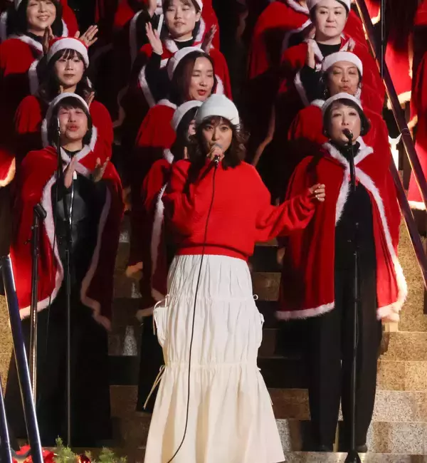 瀧本美織、クリスマスはハッピー「丸の内のイルミネーションを見にいったりします」