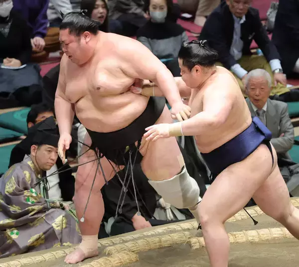 結婚を発表していた十両・剣翔、婚姻届を提出してから場所入り　本籍地を「両国国技館」に「独身ではなくなるのだな」