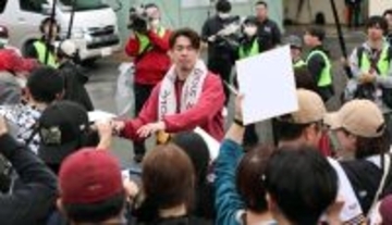 【楽天】 前田健太、キャンプ初日のブルペン入りに込めた“覚悟“「自分をアピールするために…」１１年ぶりの国内復帰