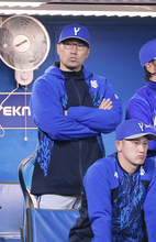 【ＤｅＮＡ】相川亮二監督、ヒュンメルの痛恨落球に「取れるアウトをしっかり取らないと、自分たちの首を絞めるだけ」奮起求める
