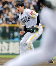 【ソフトバンク】初回から川瀬晃、今宮健太に美技が飛び出す　「ファイト！九州デー」は早くも大盛り上がり