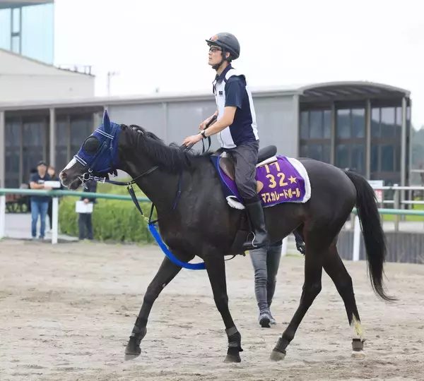 【注目馬動向】マスカレードボールが英最高峰Ｇ１へ向け初時計をマーク　手塚久調教師「爪が伸びて蹄鉄が打てるように」