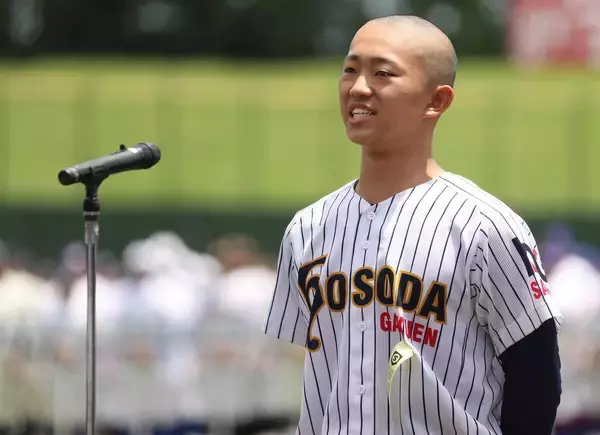 【高校野球】細田学園・福井飛夢主将が選手宣誓「気合と根性でこの夏を熱く戦い抜く」埼玉大会開幕