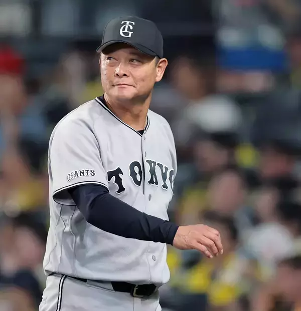 【巨人】橋上監督代行、完封負けで采配に「大きな反省」阪神と同率首位で前半戦折り返し「いろんな方に感謝したい」…一問一答
