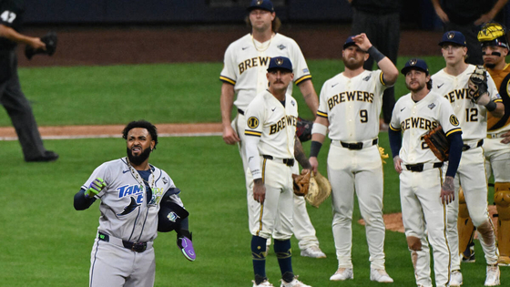 レイズ、奇跡の逆転目前も…ＷＳ黒星スタート　９回の土壇場でチャレンジ成功→試合再開　あわや併殺から“命拾い”も痛恨の三振