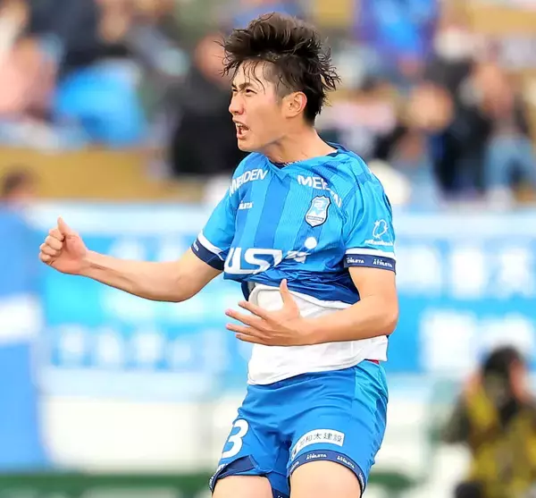 Ｊ３沼津が史上４クラブ目のＪＦＬ降格　２人退場して最後はフィールド選手がＧＫを務める珍事も