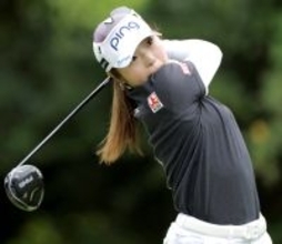 佐久間朱莉が首位ターン…開幕ノーボギーは４５ホール目で止まる　永井花奈２位、小祝さくら４位で追走